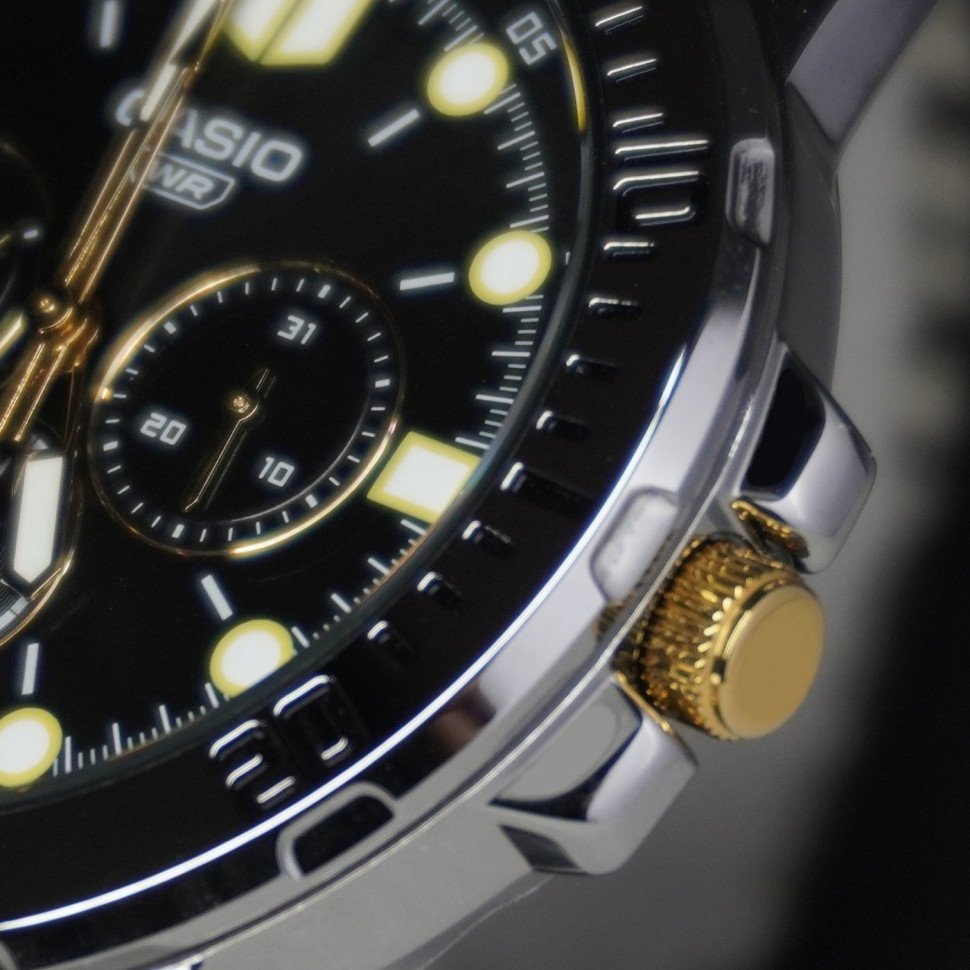 Чоловічий годинник Casio MTP-VD300SG-1E