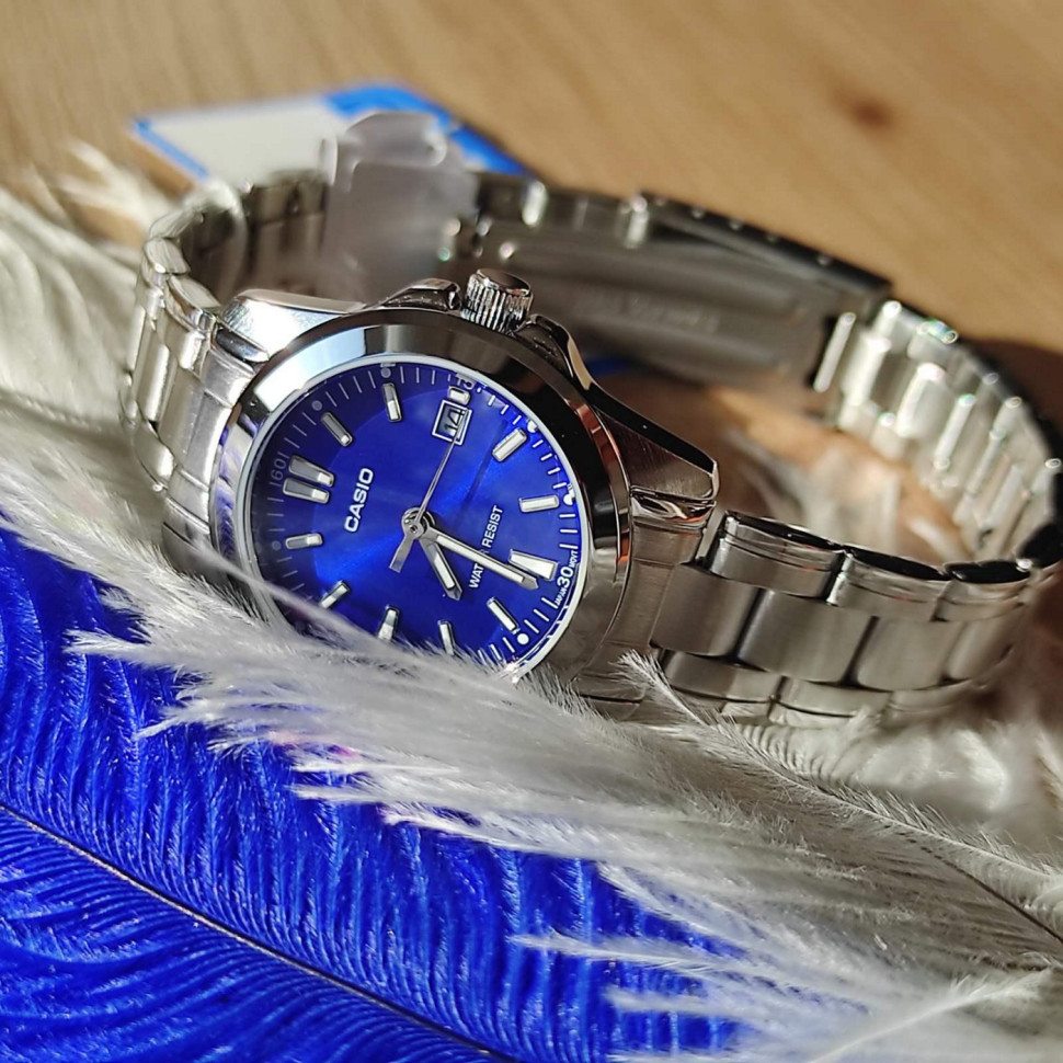 Жіночий годинник Casio LTP-1215A-2A2
