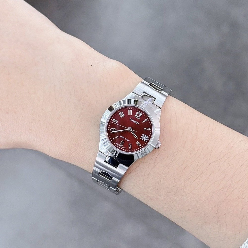 Жіночий годинник Casio LTP-1241D-4A2