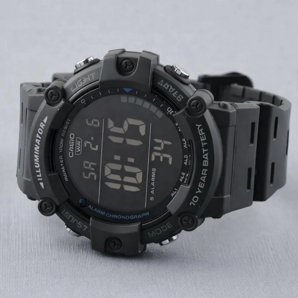 Чоловічий годинник Casio AE-1500WH-8AVEF