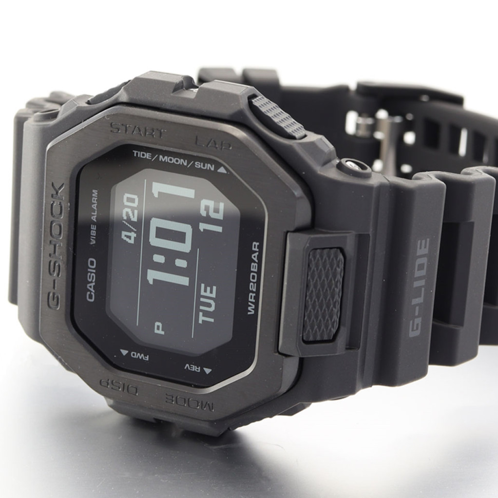 Чоловічий годинник Casio G-SHOCK GBX-100NS-1