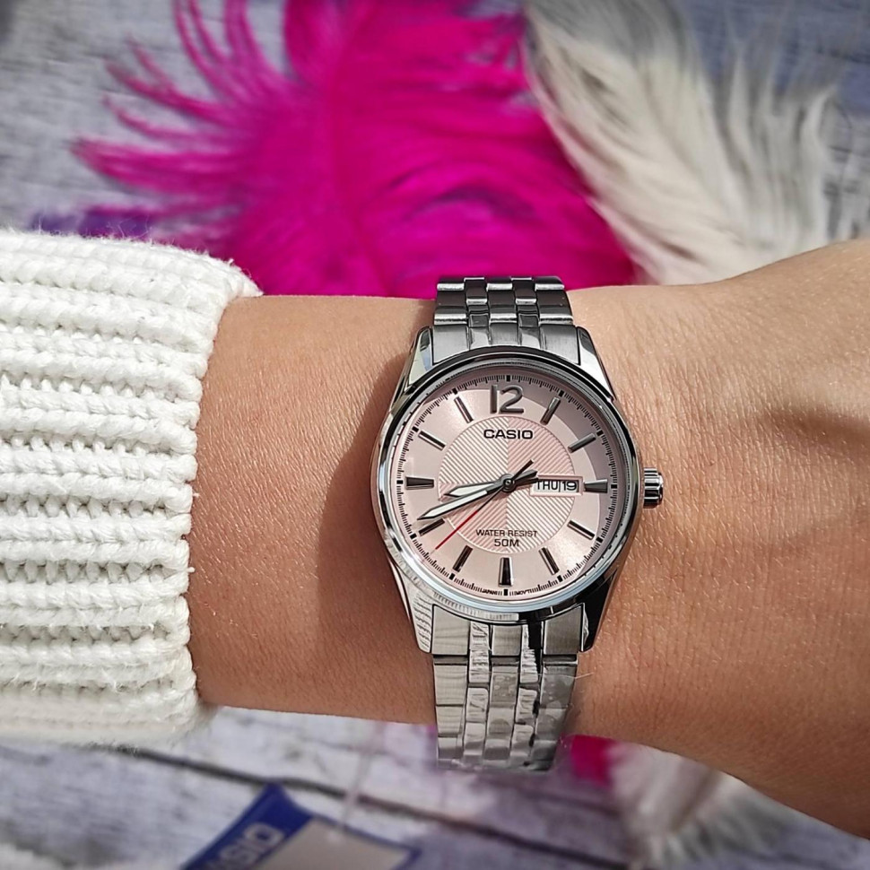 Жіночий годинник Casio LTP-1335D-5A