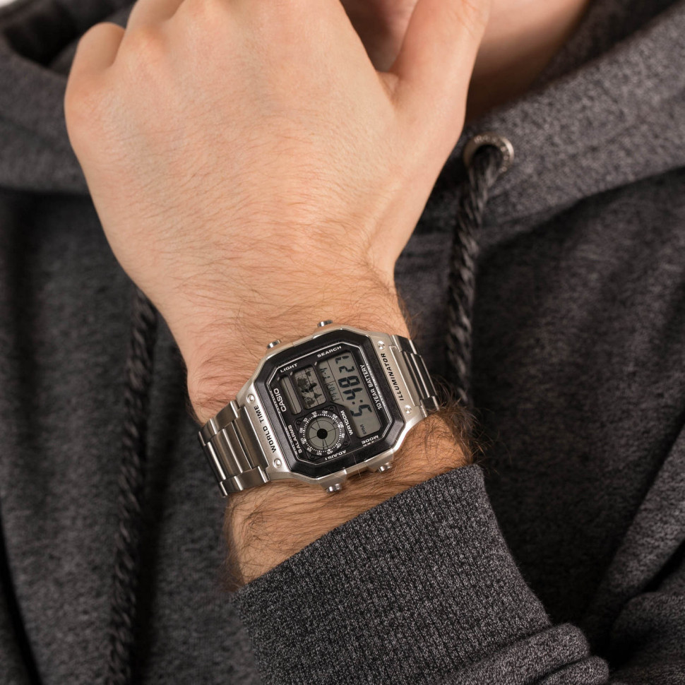 Чоловічий годинник Casio AE-1200WHD-1A