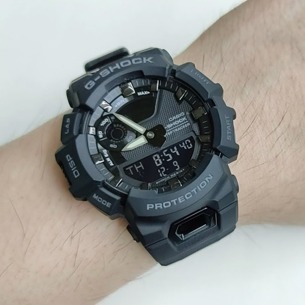 Чоловічий годинник Casio G-SHOCK GBA-900-1AER
