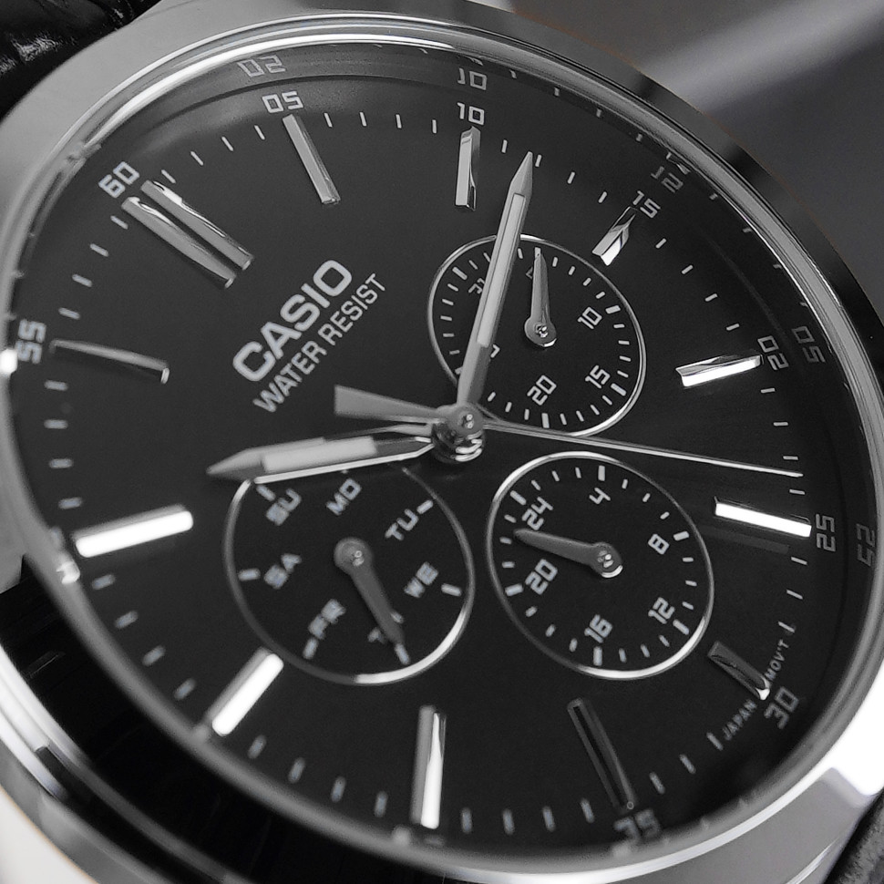 Чоловічий годинник Casio MTP-V300L-1A