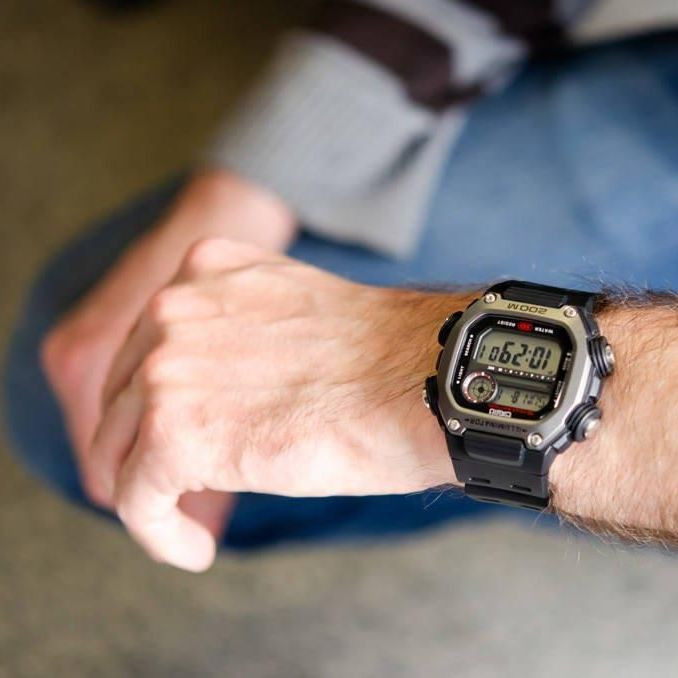 Чоловічий годинник Casio DW-291H-1A