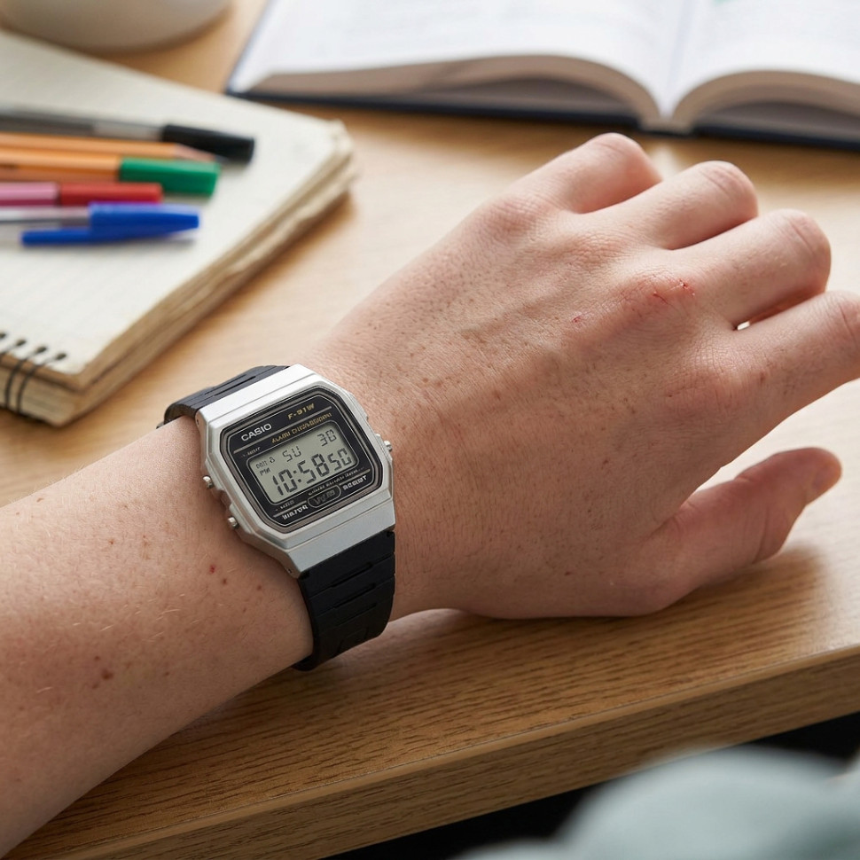 Чоловічий годинник Casio F-91WM-7A