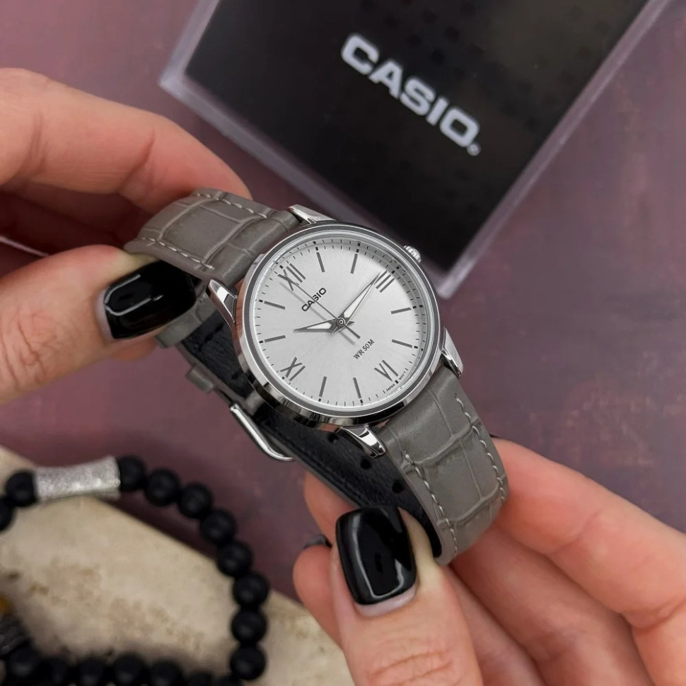 Жіночий годинник Casio LTP-1303LL-7A