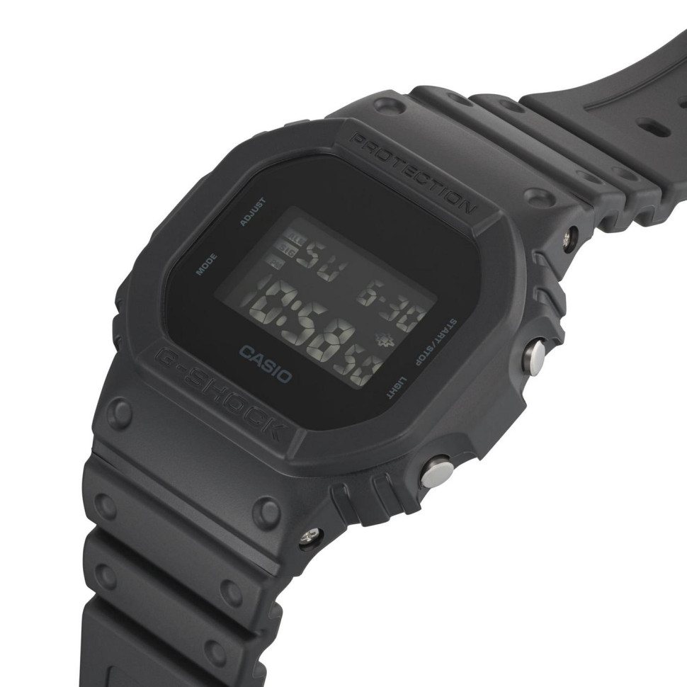 Чоловічий годинник Casio G-SHOCK DW-5600UBB-1E
