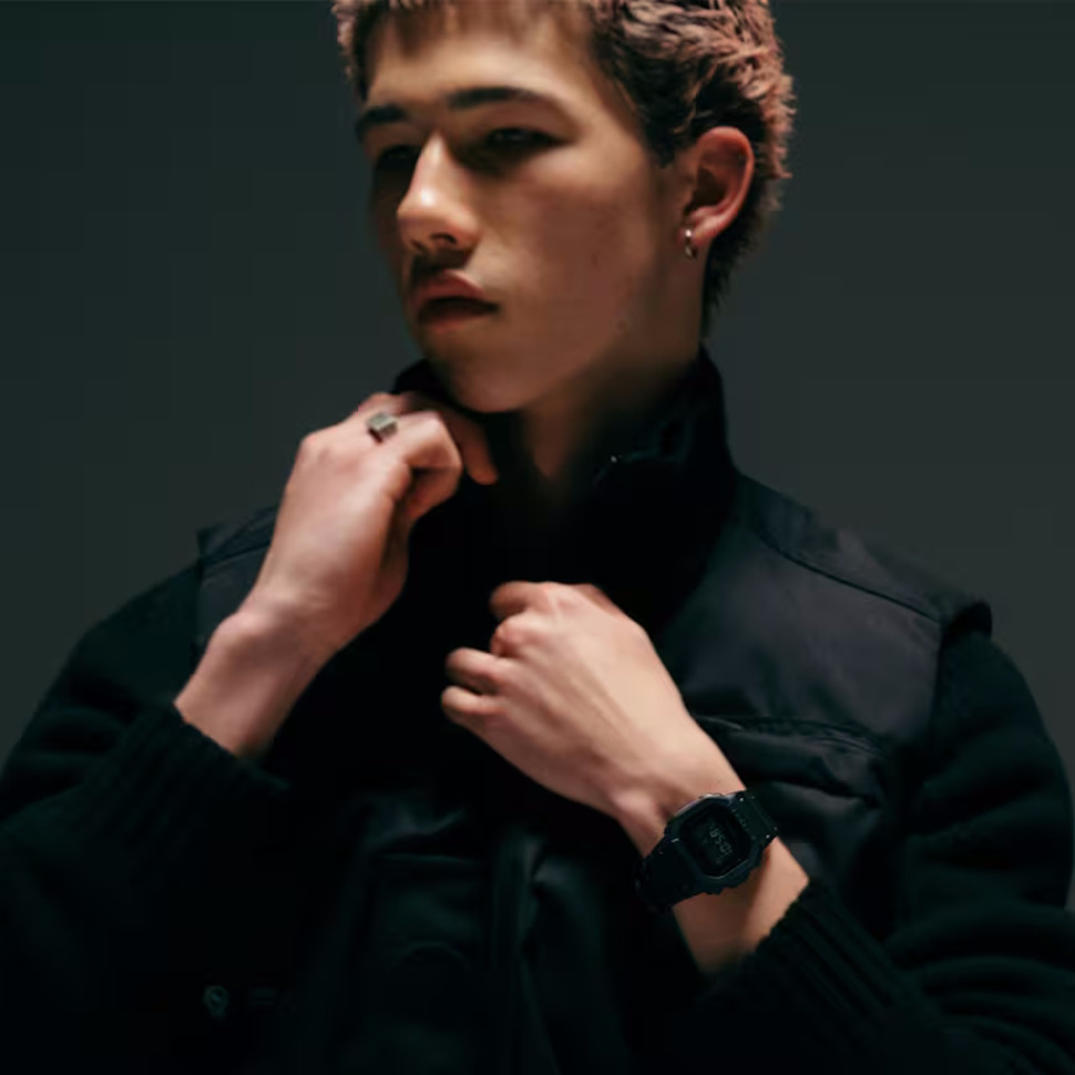 Чоловічий годинник Casio G-SHOCK DW-5600UBB-1E