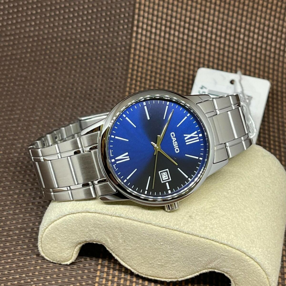 Чоловічий годинник Casio MTP-V002D-2B3