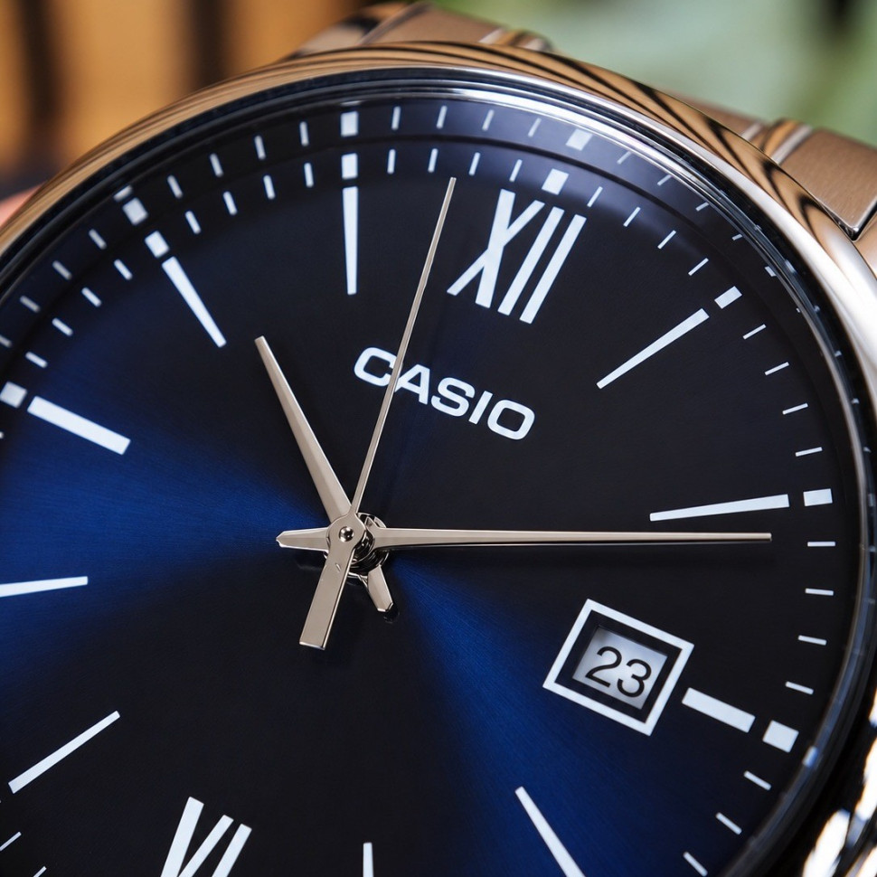 Чоловічий годинник Casio MTP-V002D-2B3