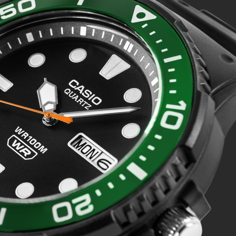 Чоловічий годинник Casio MRW-230H-1E3