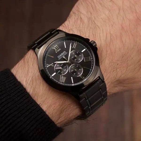 Чоловічий годинник Casio MTP-V300B-1A