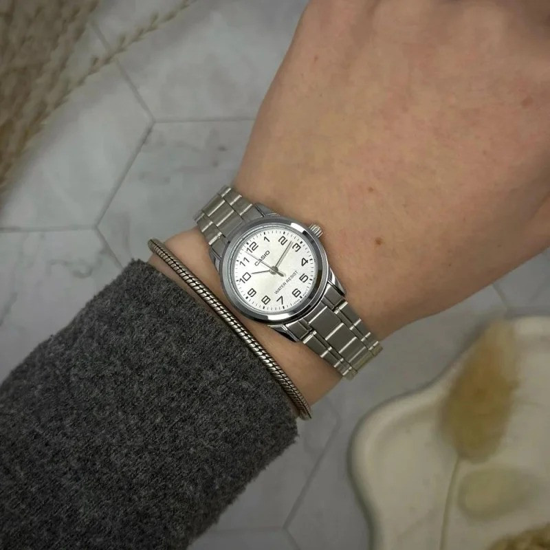 Жіночий годинник Casio LTP-V001D-7B