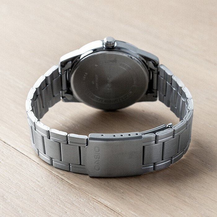 Чоловічий годинник Casio MTP-V001D-1B