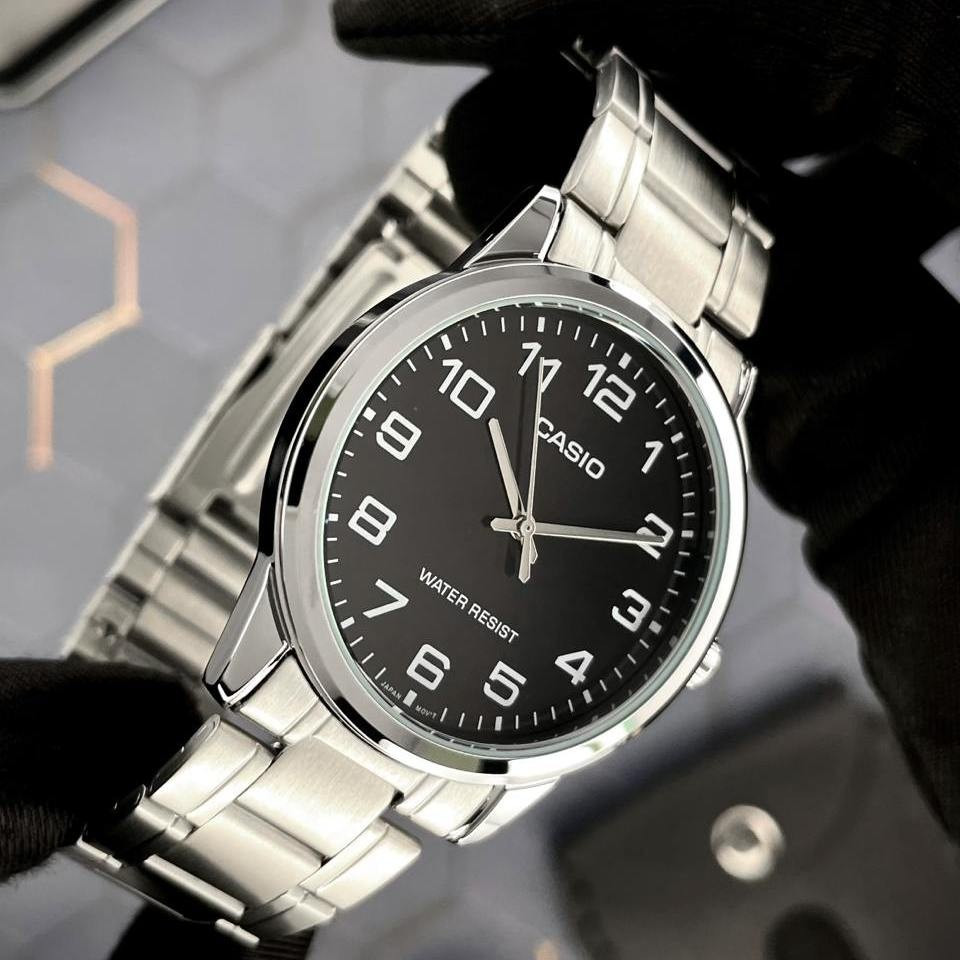 Чоловічий годинник Casio MTP-V001D-1B