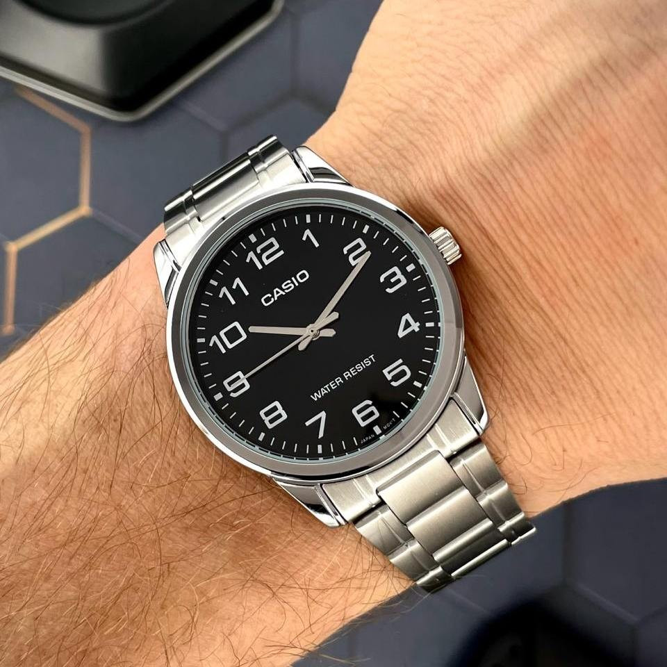 Чоловічий годинник Casio MTP-V001D-1B