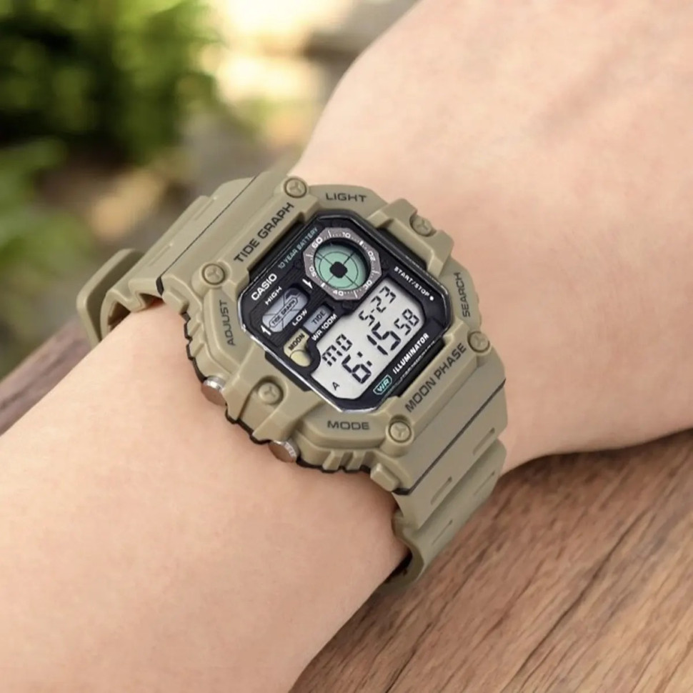 Чоловічий годинник Casio WS-1700H-5A