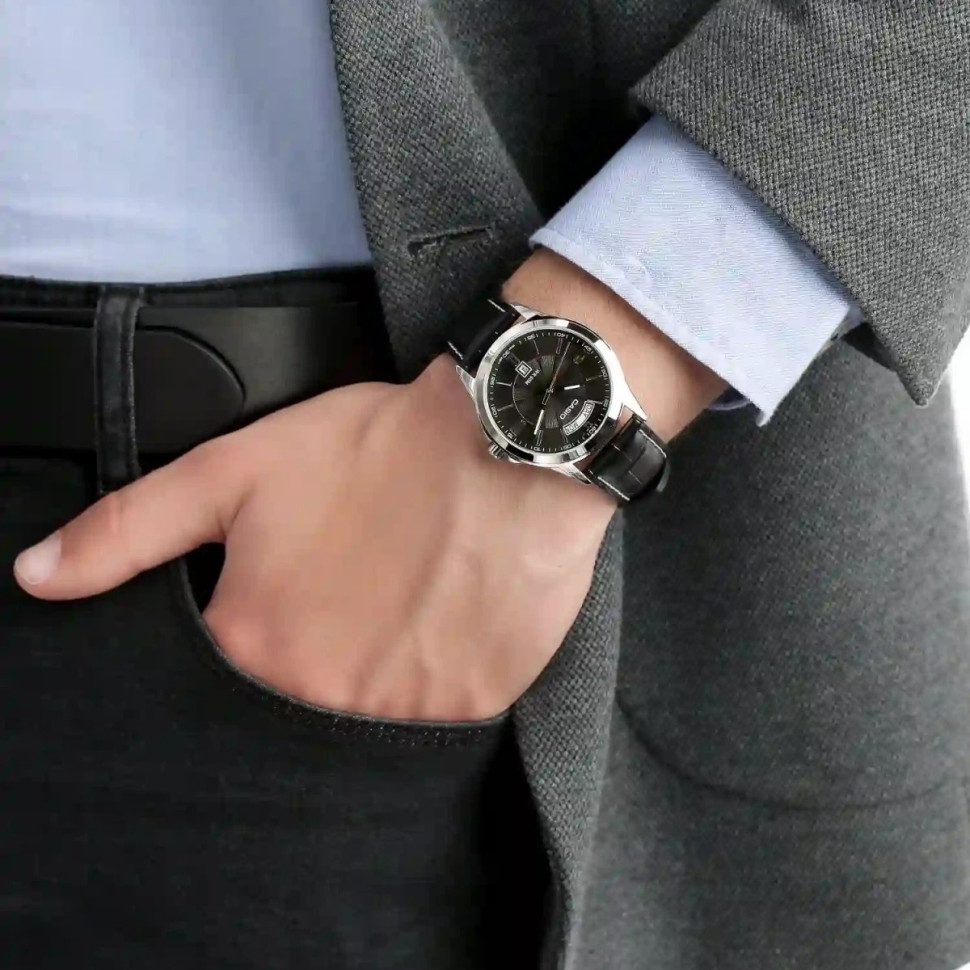 Чоловічий годинник Casio MTP-1381L-1A