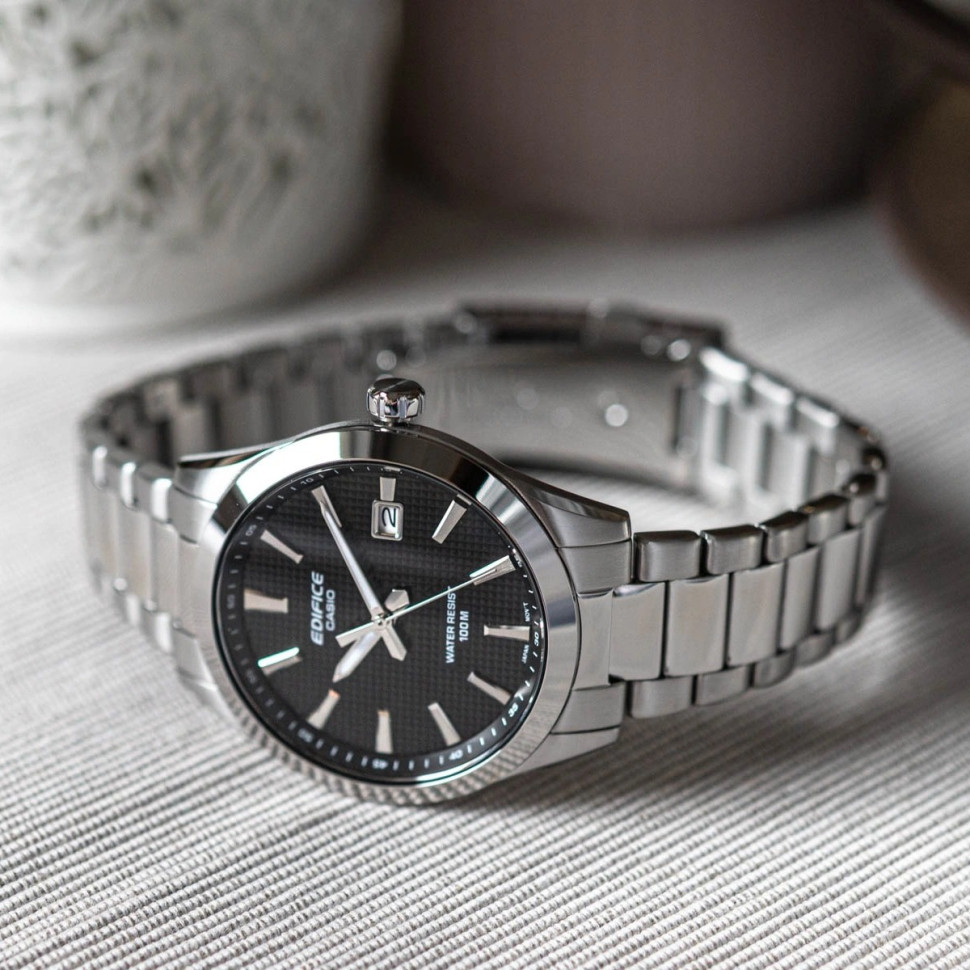 Чоловічий годинник Casio Edifice EFV-160D-1A