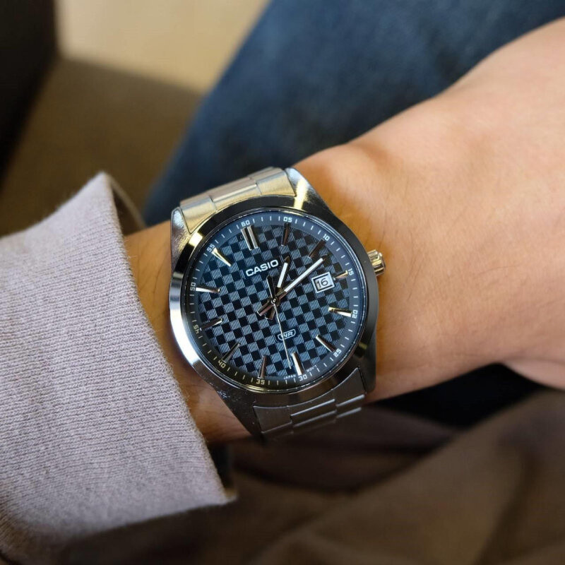 Чоловічий годинник Casio MTP-VD03D-2A2