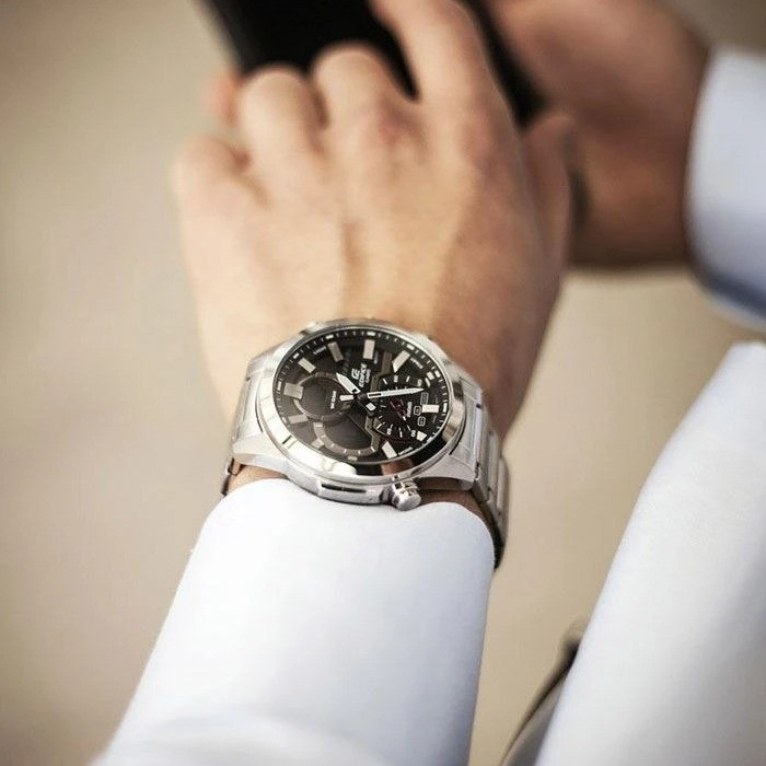 Чоловічий годинник Casio Edifice ECB-30D-1A