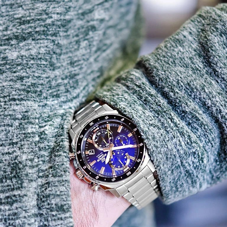 Чоловічий годинник Casio Edifice EFV-600D-2A