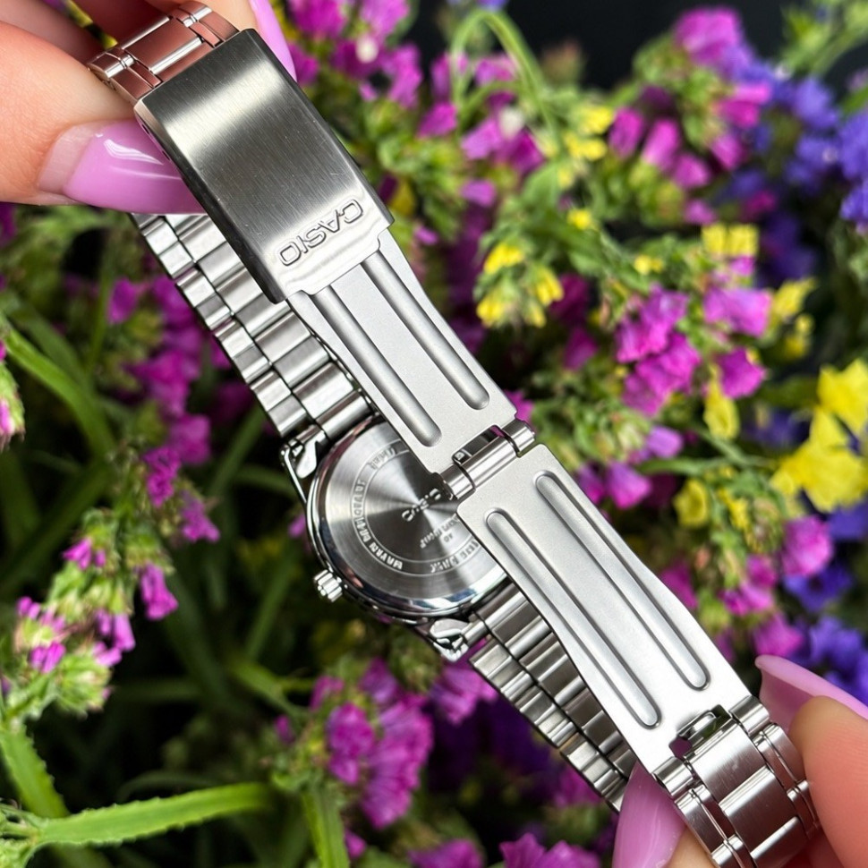 Жіночий годинник Casio LTP-V002D-2B3