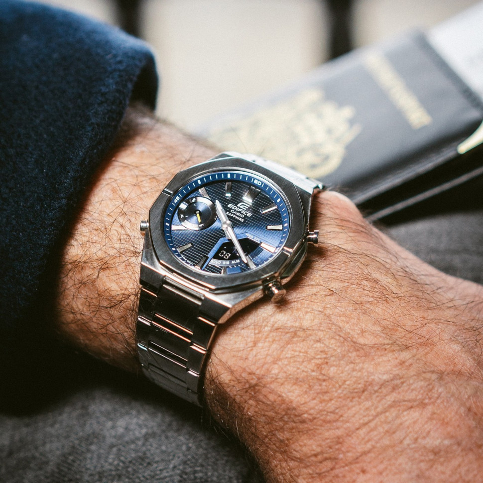 Чоловічий годинник Casio Edifice ECB-S10D-2A