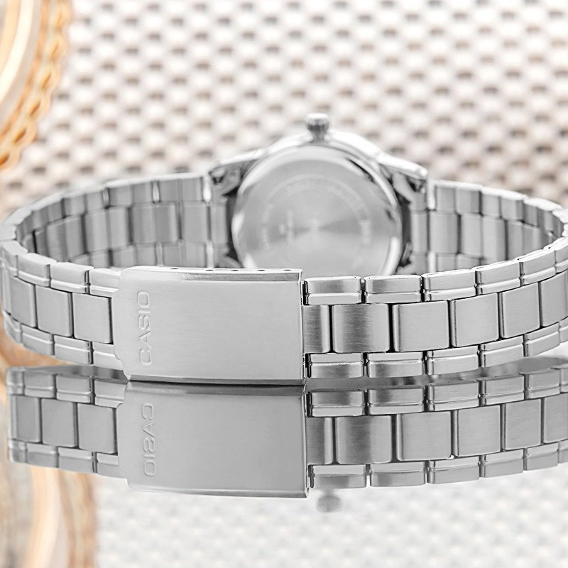 Жіночий годинник Casio LTP-V002D-7BU