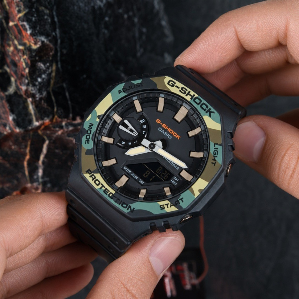 Чоловічий годинник Casio G-SHOCK GA-2100SU-1A