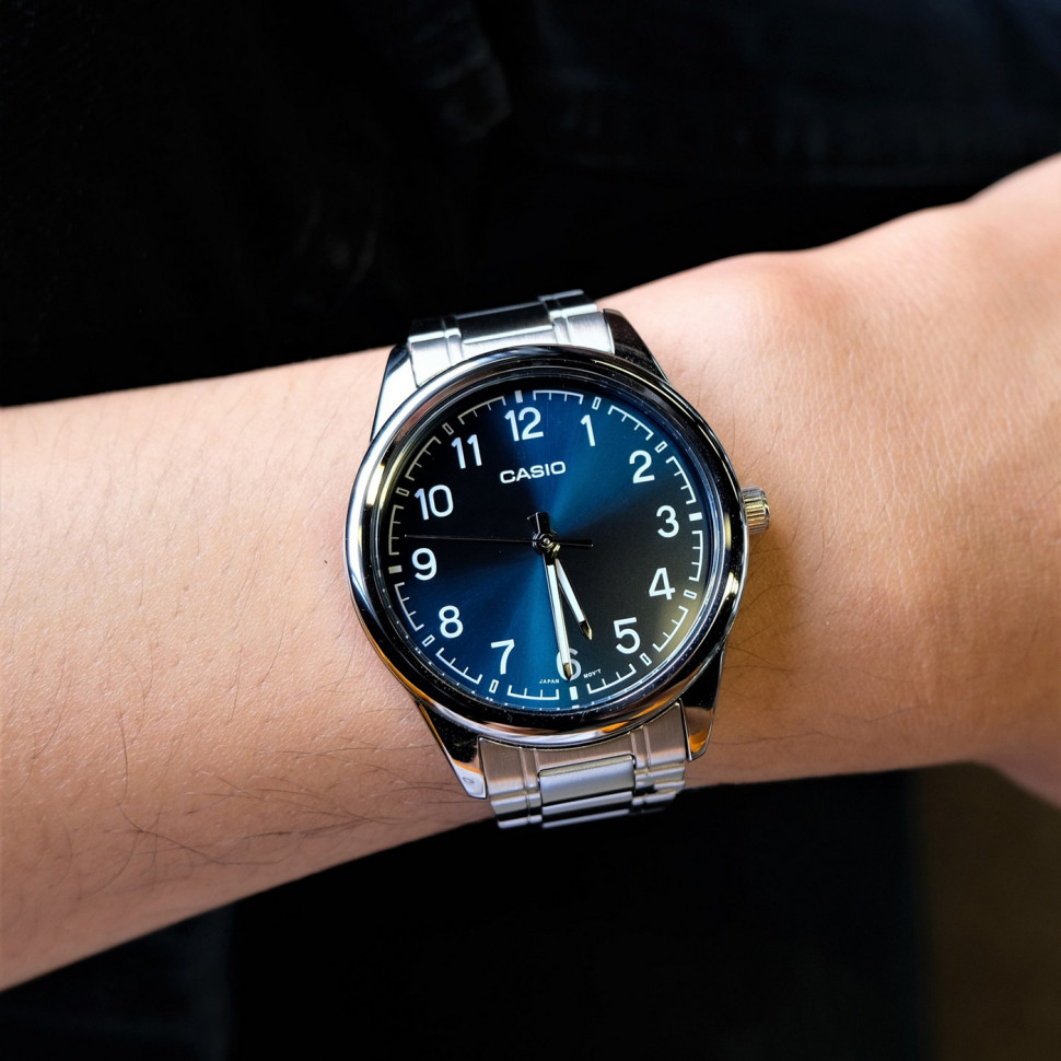 Чоловічий годинник Casio MTP-V005D-2B4