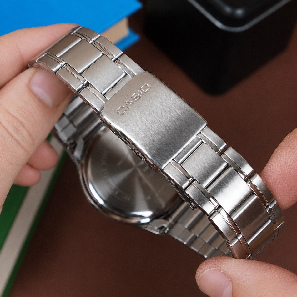Чоловічий годинник Casio MTP-1381D-1A
