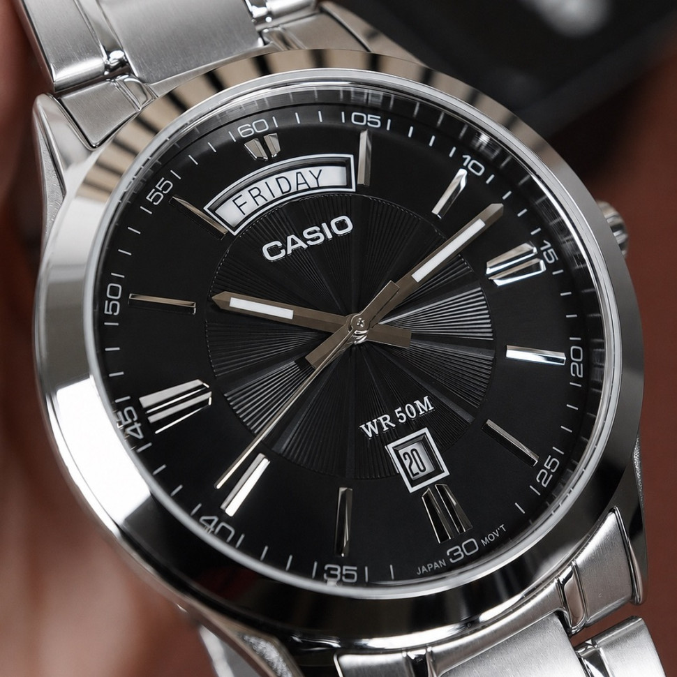 Чоловічий годинник Casio MTP-1381D-1A