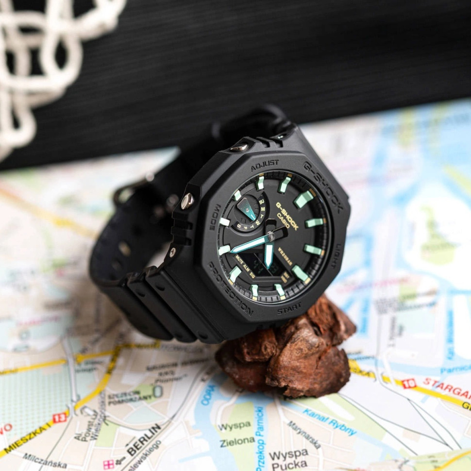 Чоловічий годинник Casio G-SHOCK GA-2100RC-1A
