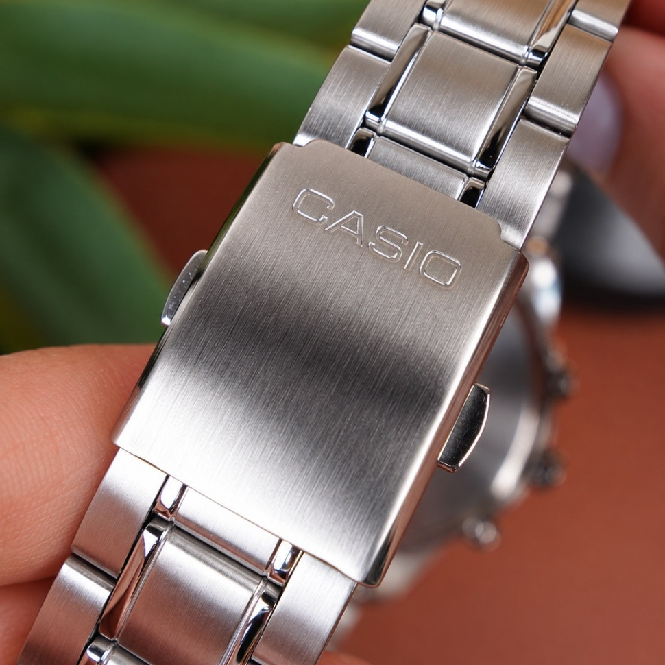 Чоловічий годинник Casio MTP-E515D-2A1