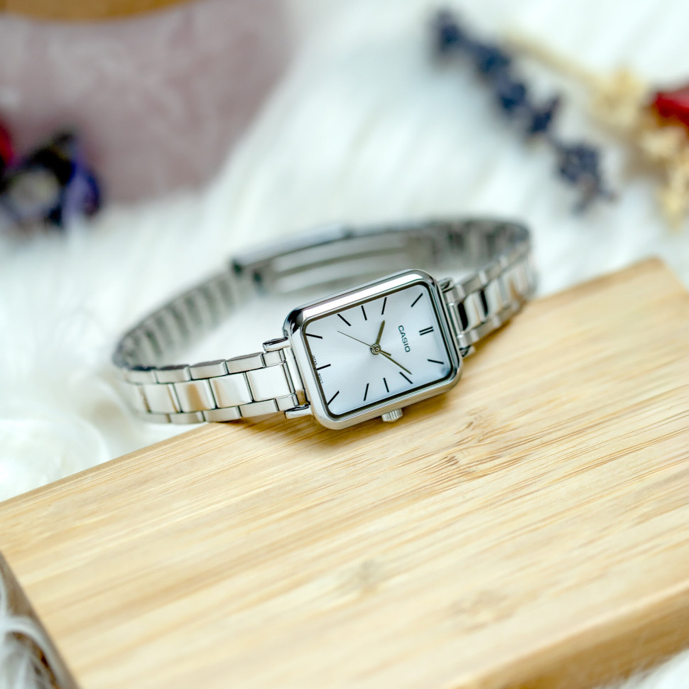 Жіночий годинник Casio LTP-V009D-2E
