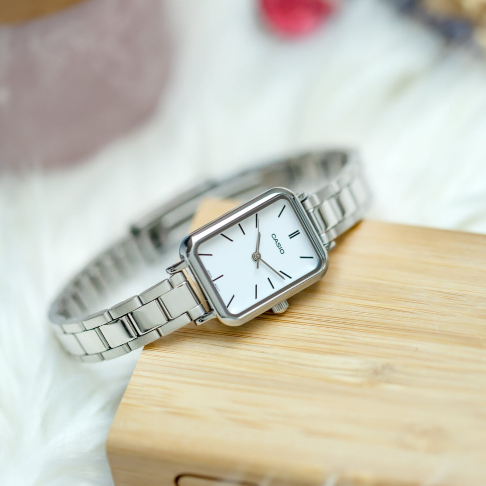 Жіночий годинник Casio LTP-V009D-7E