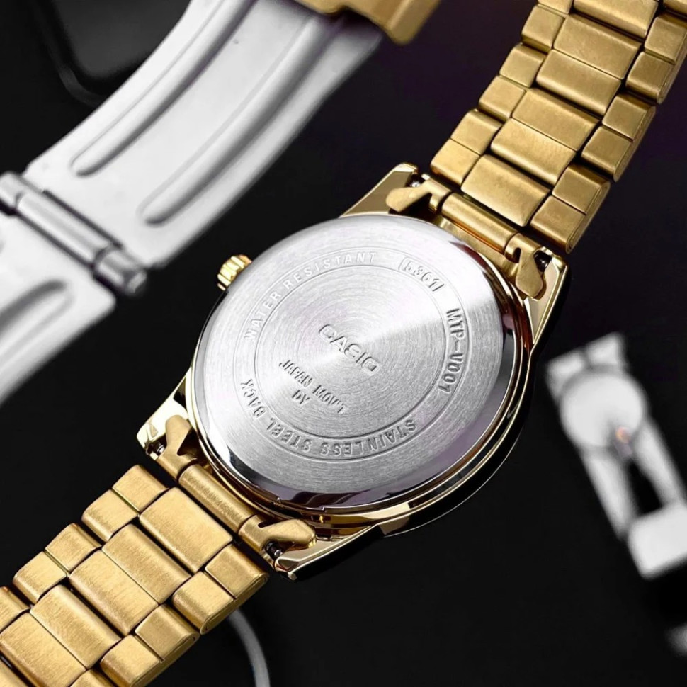 Чоловічий годинник Casio MTP-V001G-9B