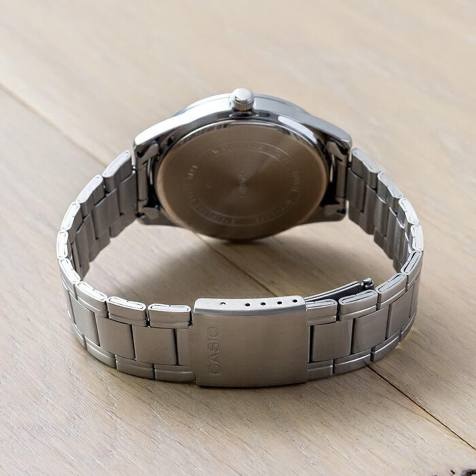 Чоловічий годинник Casio MTP-V005D-1B4