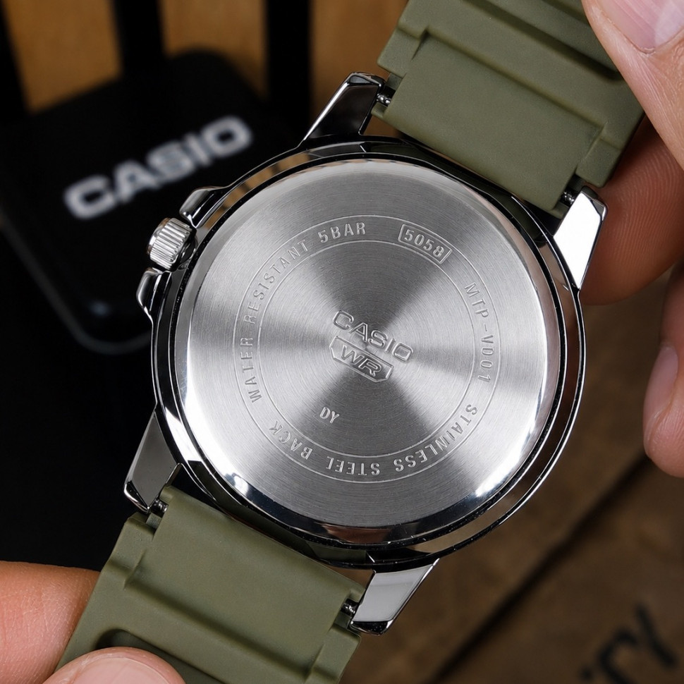 Чоловічий годинник Casio MTP-VD01-3E