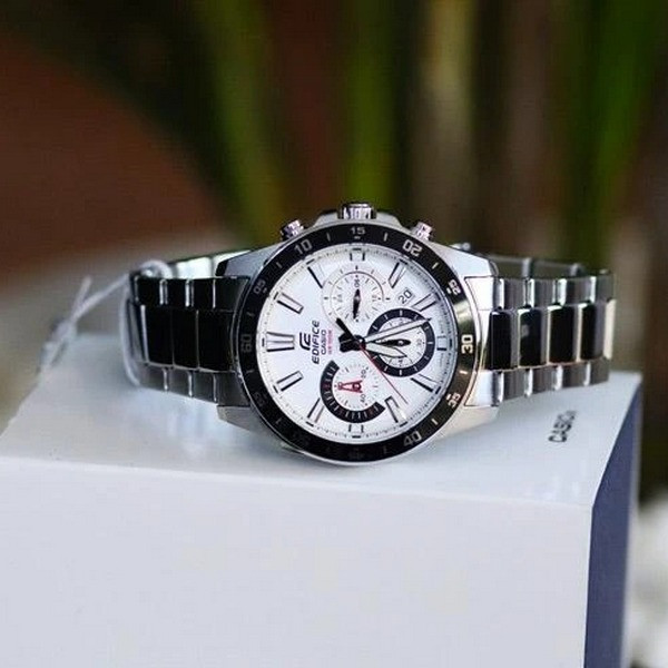 Чоловічий годинник Casio Edifice EFV-570D-7A
