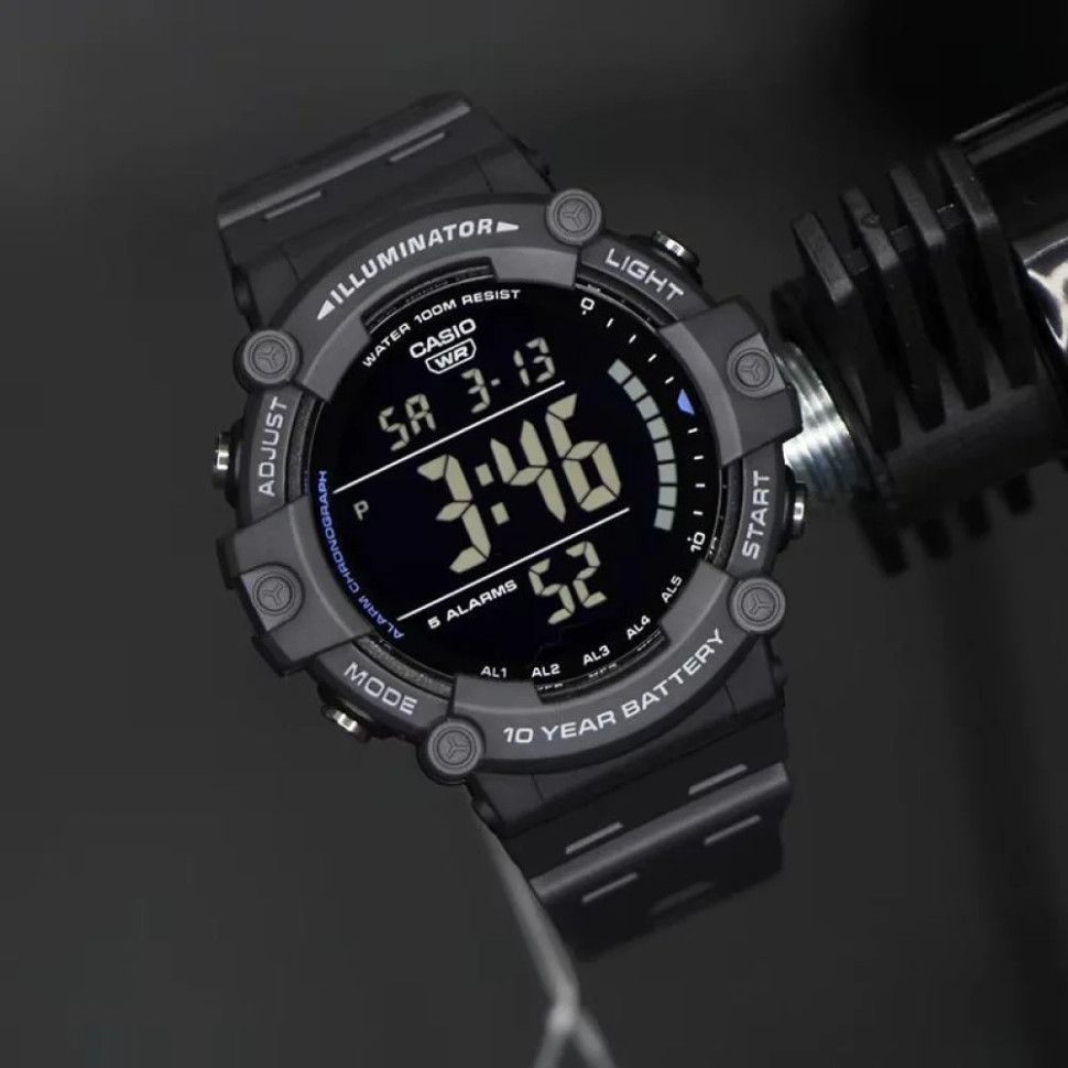 Чоловічий годинник Casio AE-1600H-8B