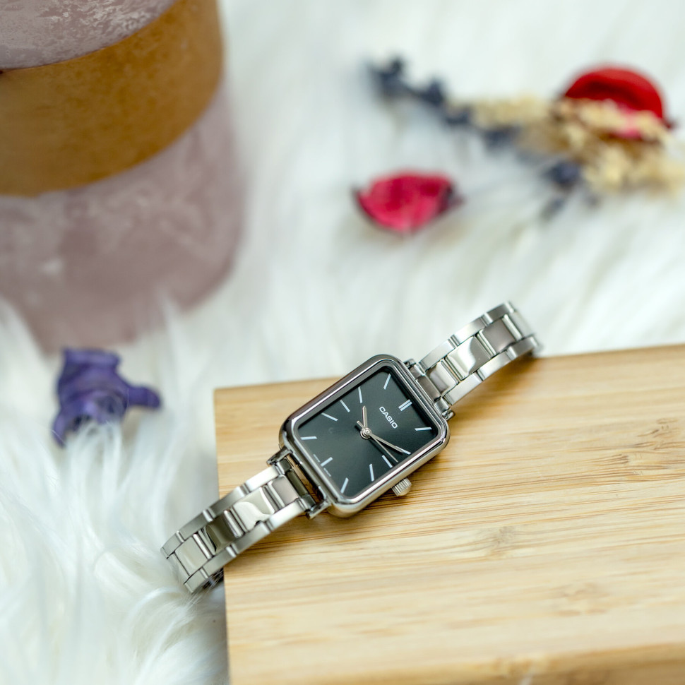Жіночий годинник Casio LTP-V009D-1E