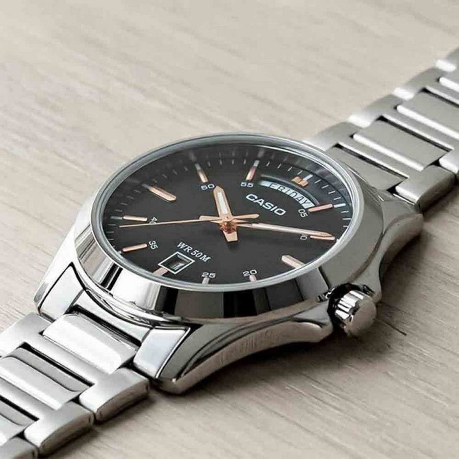 Чоловічий годинник Casio MTP-1370D-1A2