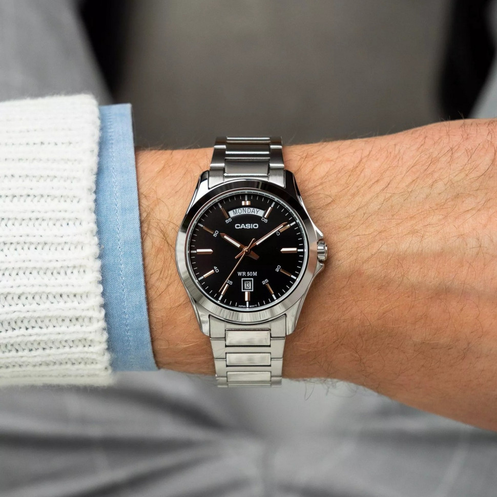 Чоловічий годинник Casio MTP-1370D-1A2