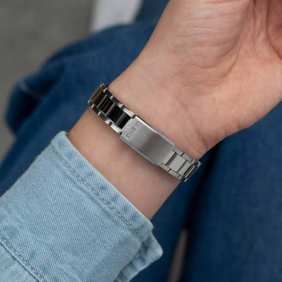 Жіночий годинник Casio LTP-1303D-4A