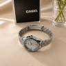 Жіночий годинник Casio LTP-V005D-2B3