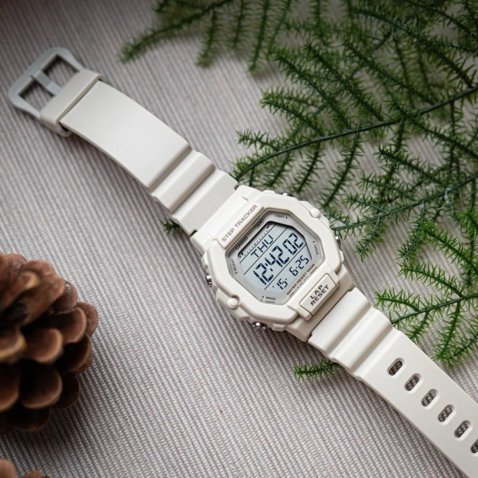Жіночий годинник Casio LWS-2200H-8A